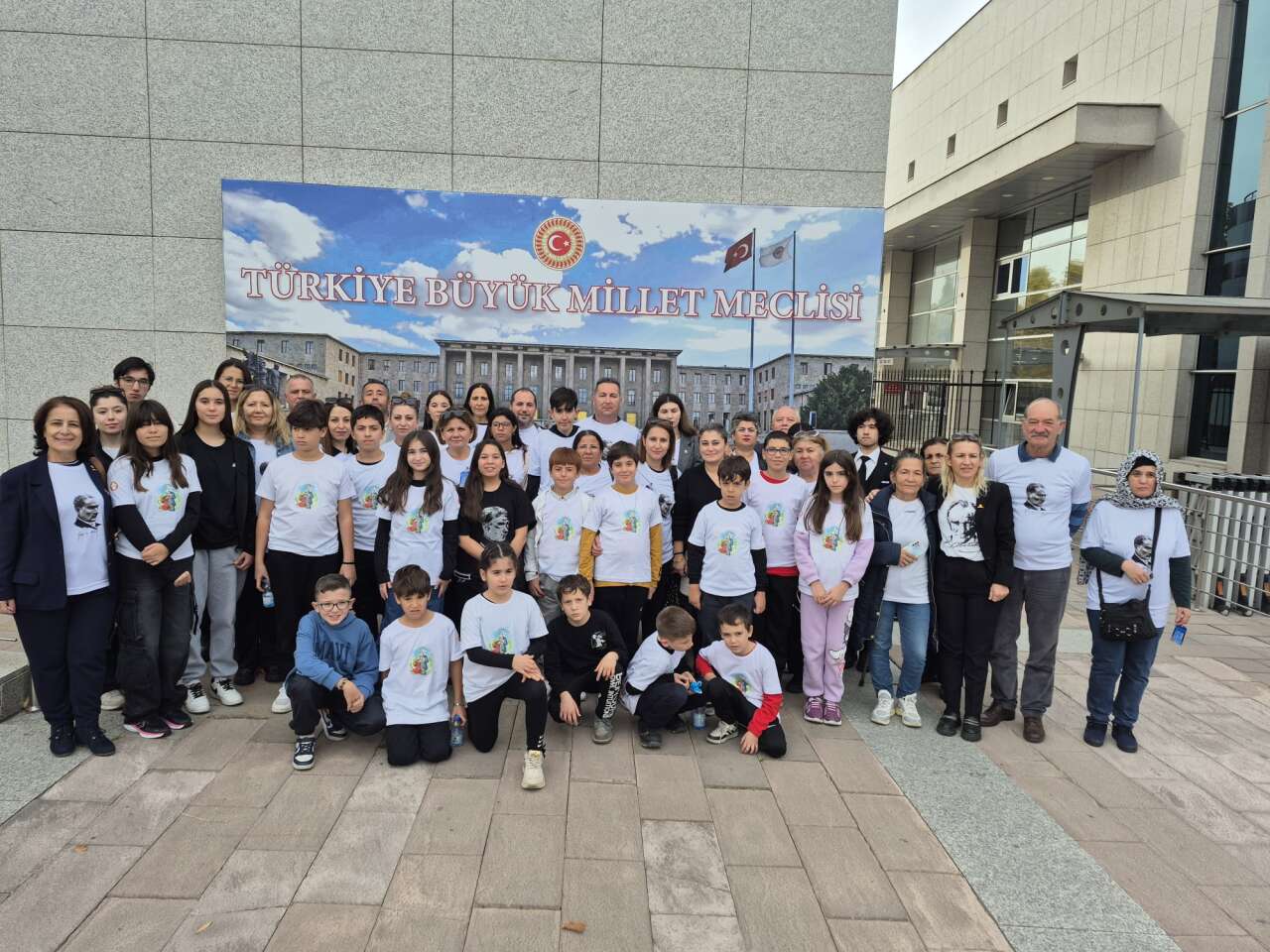 Cumhuriyet'in Çocuklarıyla Anıtkabir ve Meclis’e Anlamlı Ziyaret 5